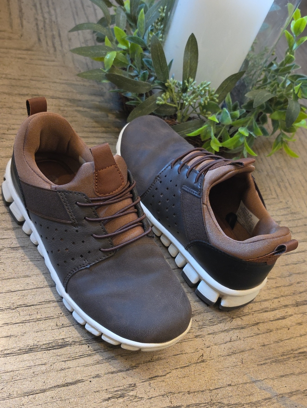 Nosox Deer Stags Brown Athletic Dress Shoe Sneaker Size 3